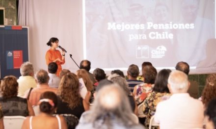 Comunidad de Pozo Almonte conoce sobre la Reforma de Pensiones